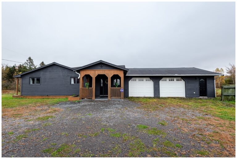 A rustic modern Airbnb in Windsor NS for weddings.