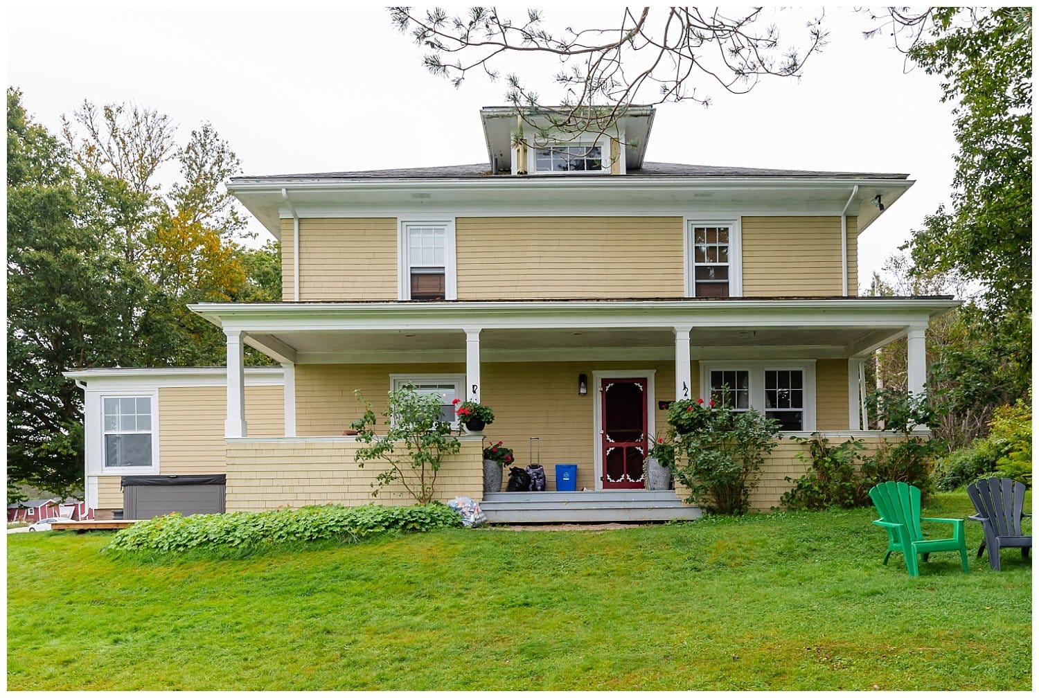 A victorian style Airbnb for weddings in Hubbards NS.