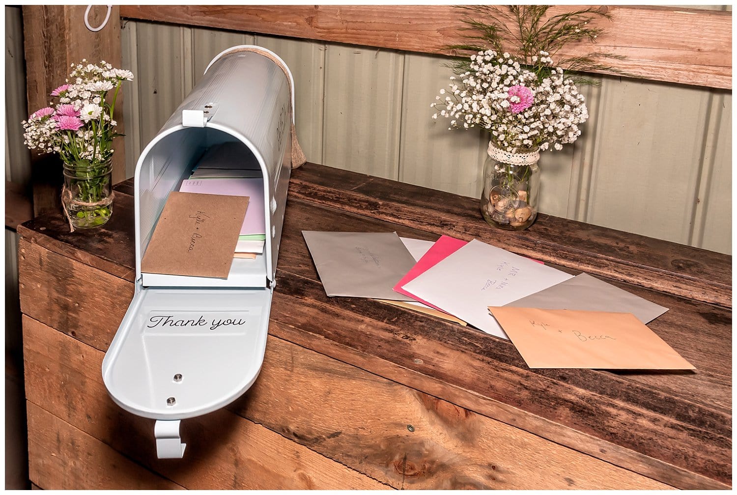 The wedding mailbox for guest's cards.